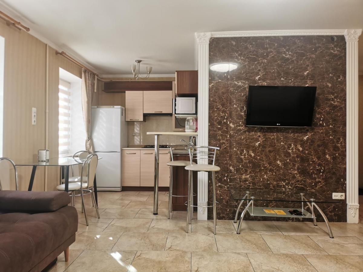 Chernigov City Centre Apartments Dış mekan fotoğraf